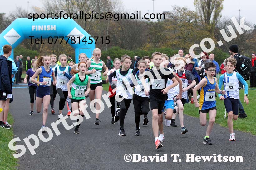 Boys and Girls under-13s 2021 Heaton Memorial Road Races, Town Moor, Newcastle. Photo: David T. Hewitson/Sports for All Pics